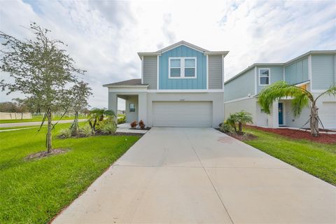 A home in PARRISH