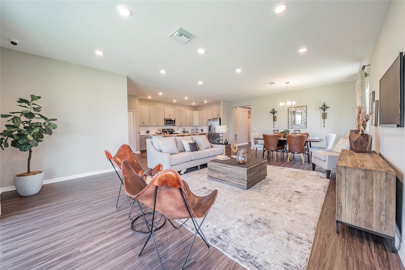 MIRADA PCLS 20 & 22 - Residential Lease