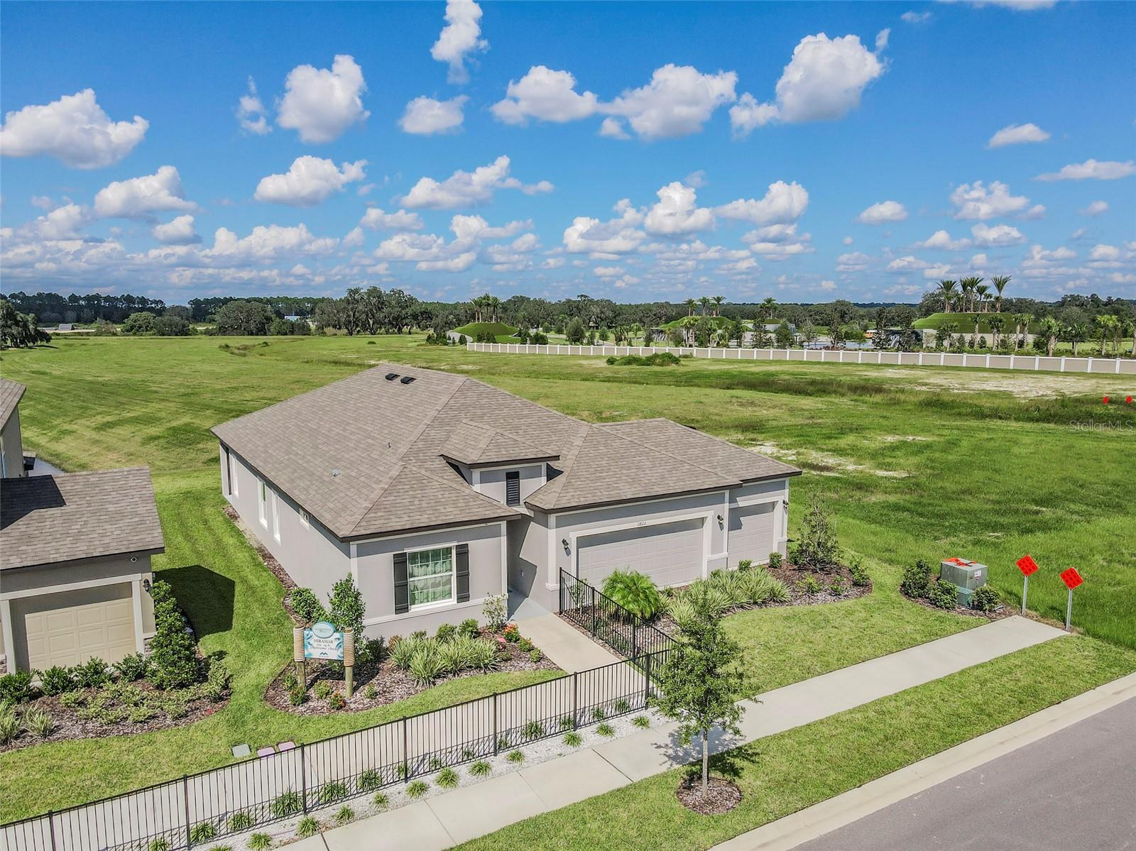 MIRADA PCLS 20 & 22 - Residential Lease