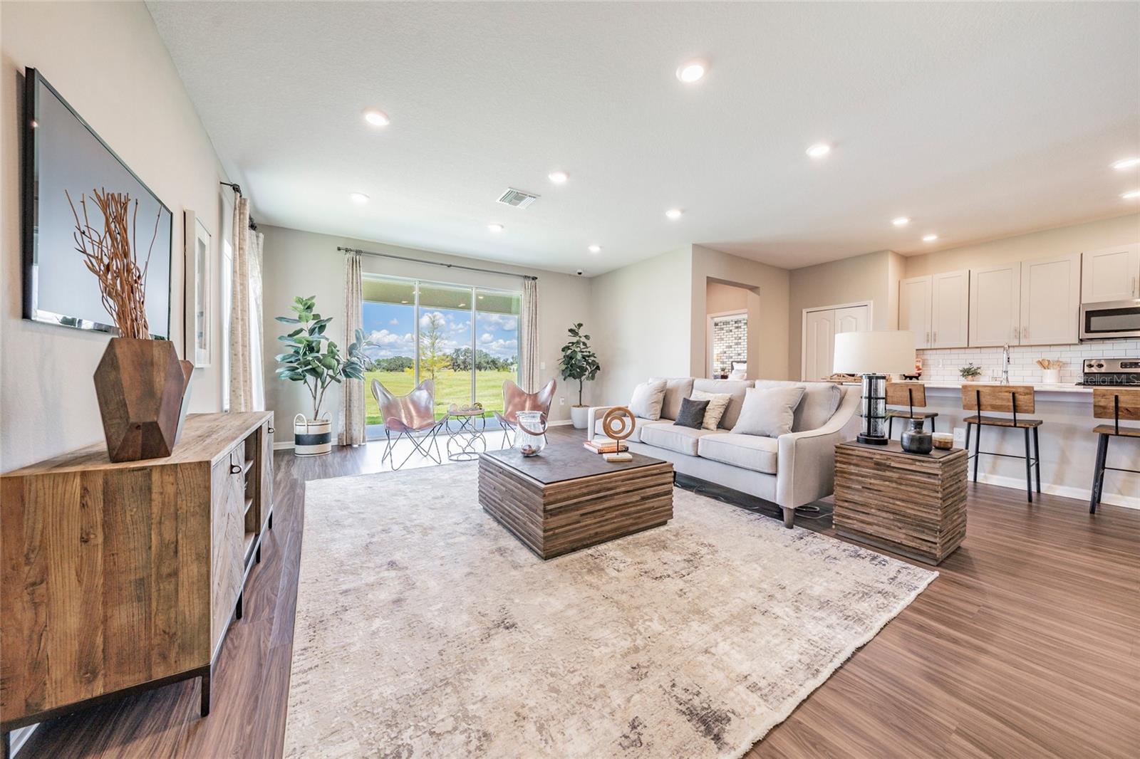 MIRADA PCLS 20 & 22 - Residential Lease