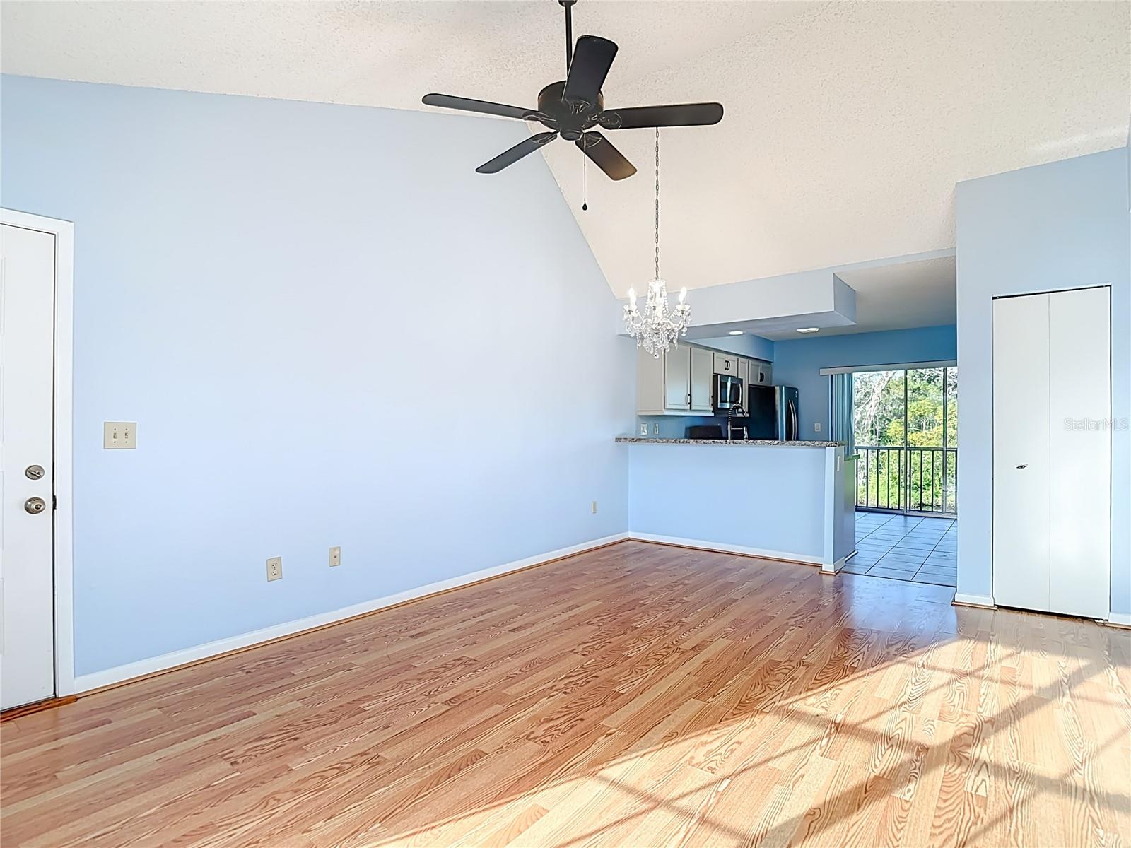 4925 MYRTLE OAK DRIVE 26