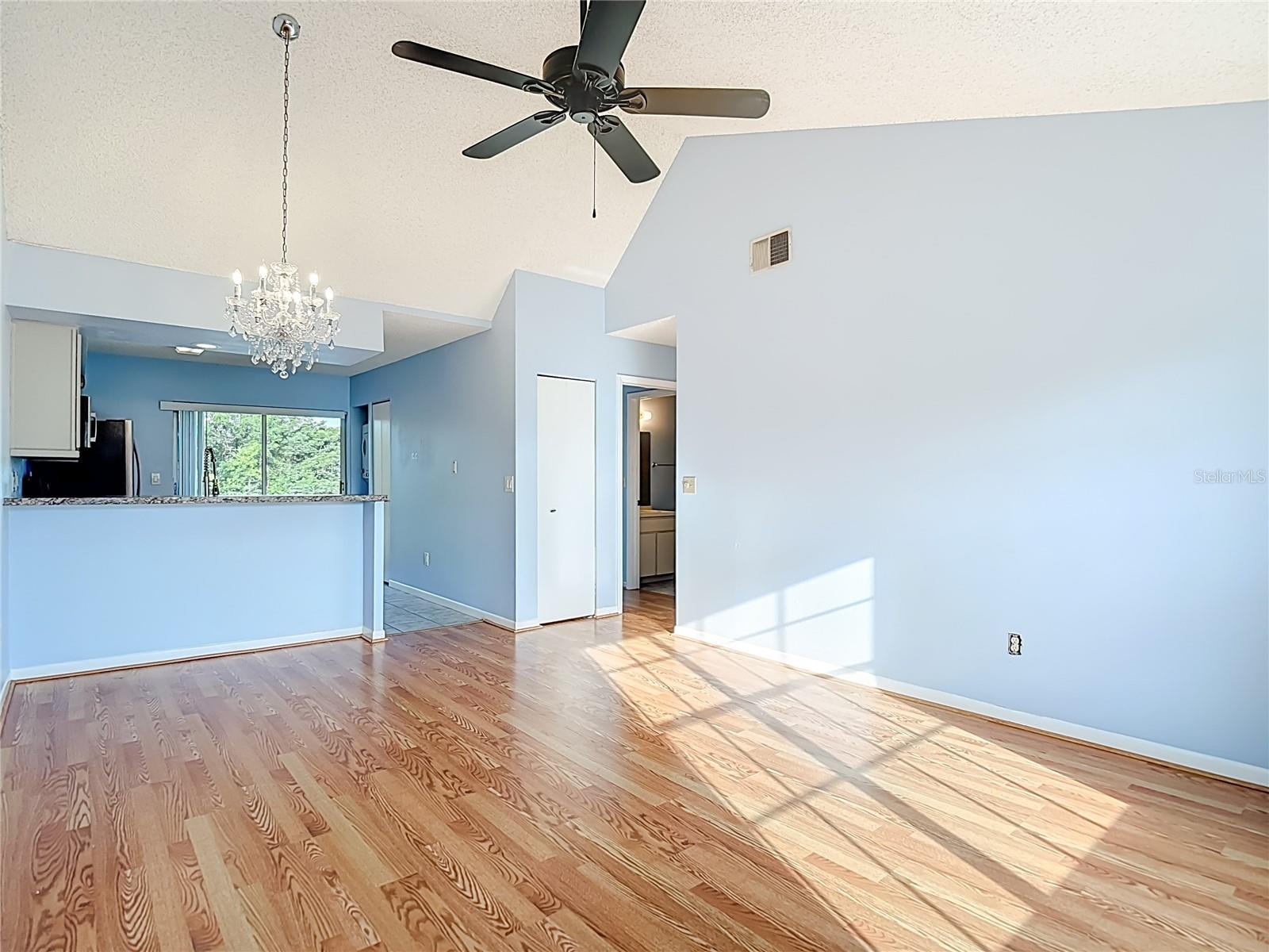 4925 MYRTLE OAK DRIVE 26