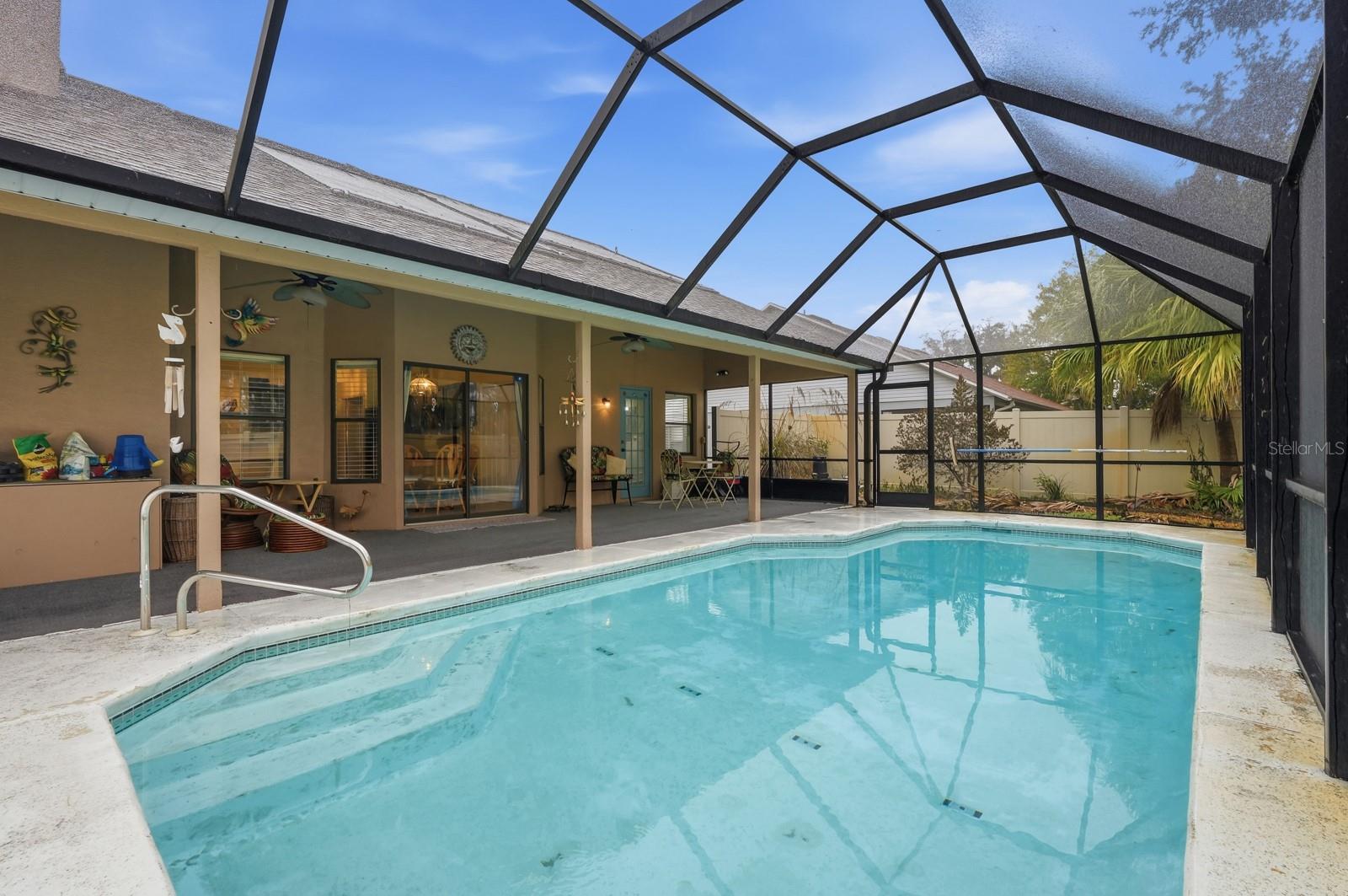 BRYAN CAVE ESTATES - Residential