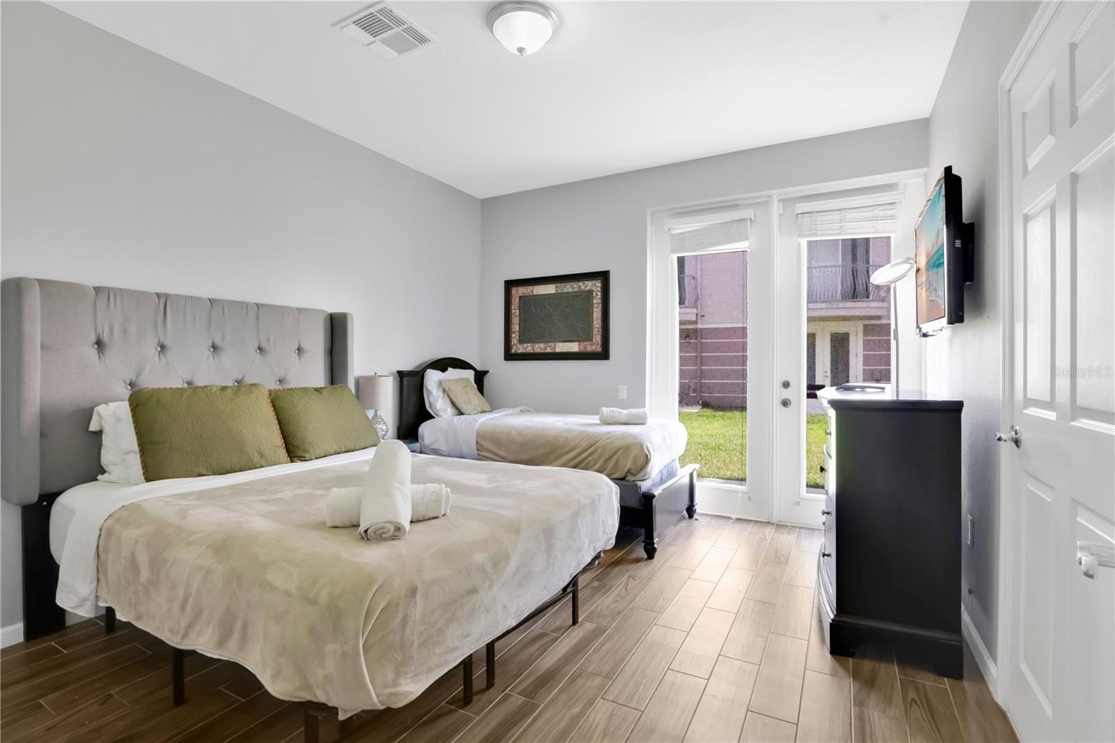 Casas a venda 3 - Jen Dantas 5064 TIDEVIEW CIRCLE 85