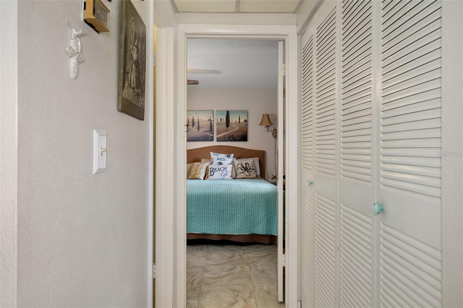 PARADISE POINTE WEST - Residential Lease