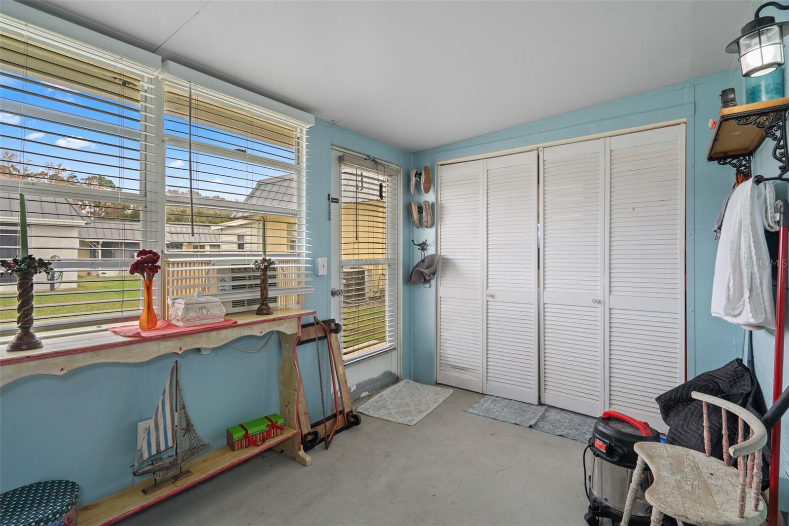 PARADISE POINTE WEST - Residential Lease