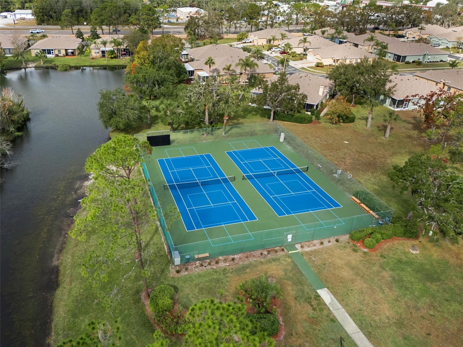 PARADISE POINTE WEST - Residential Lease