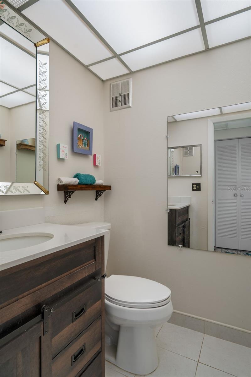 PARADISE POINTE WEST - Residential Lease