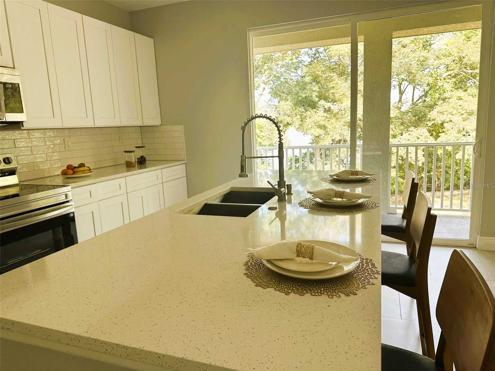 CALABAY PARC AT TOWER LAKE - Residential