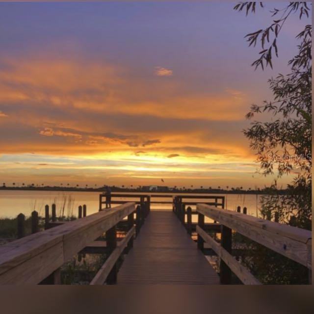 CALABAY PARC AT TOWER LAKE - Residential