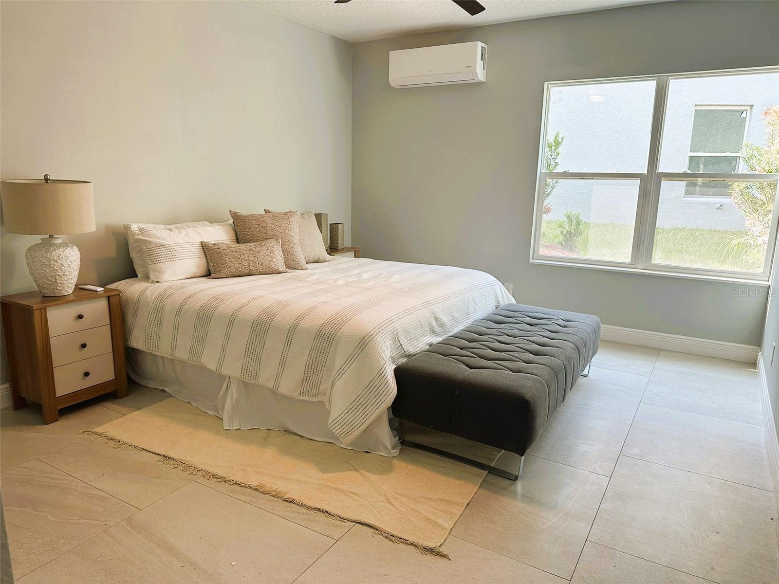 CALABAY PARC AT TOWER LAKE - Residential