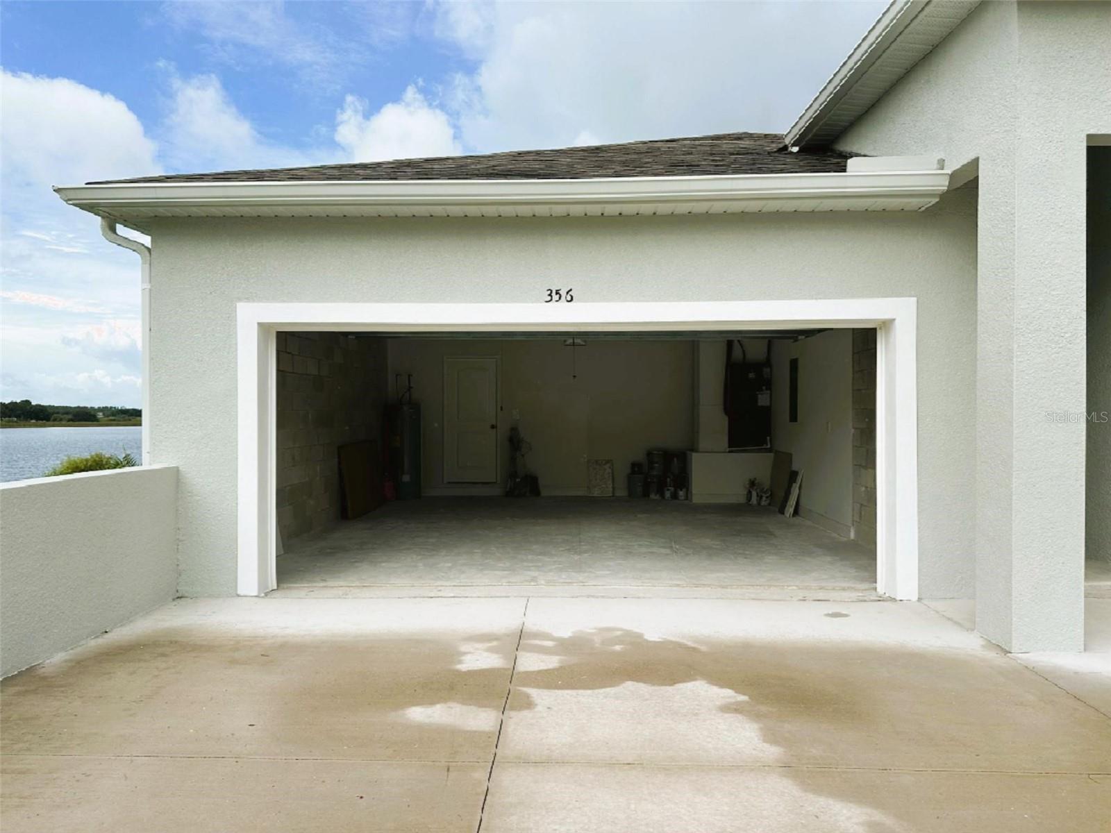 CALABAY PARC AT TOWER LAKE - Residential