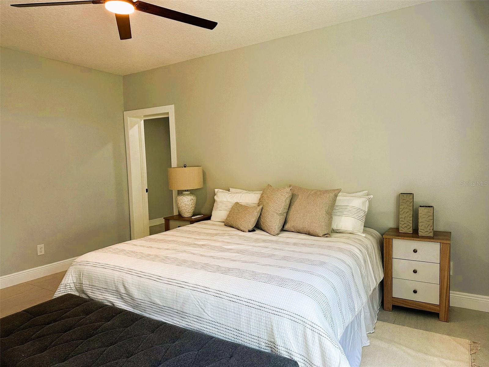 CALABAY PARC AT TOWER LAKE - Residential