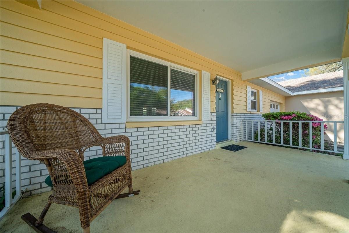 CIRCLE SQUARE WOODS - Residential