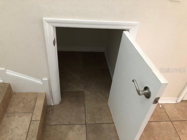 MAPLE GLEN/7 OAKS - Residential Lease