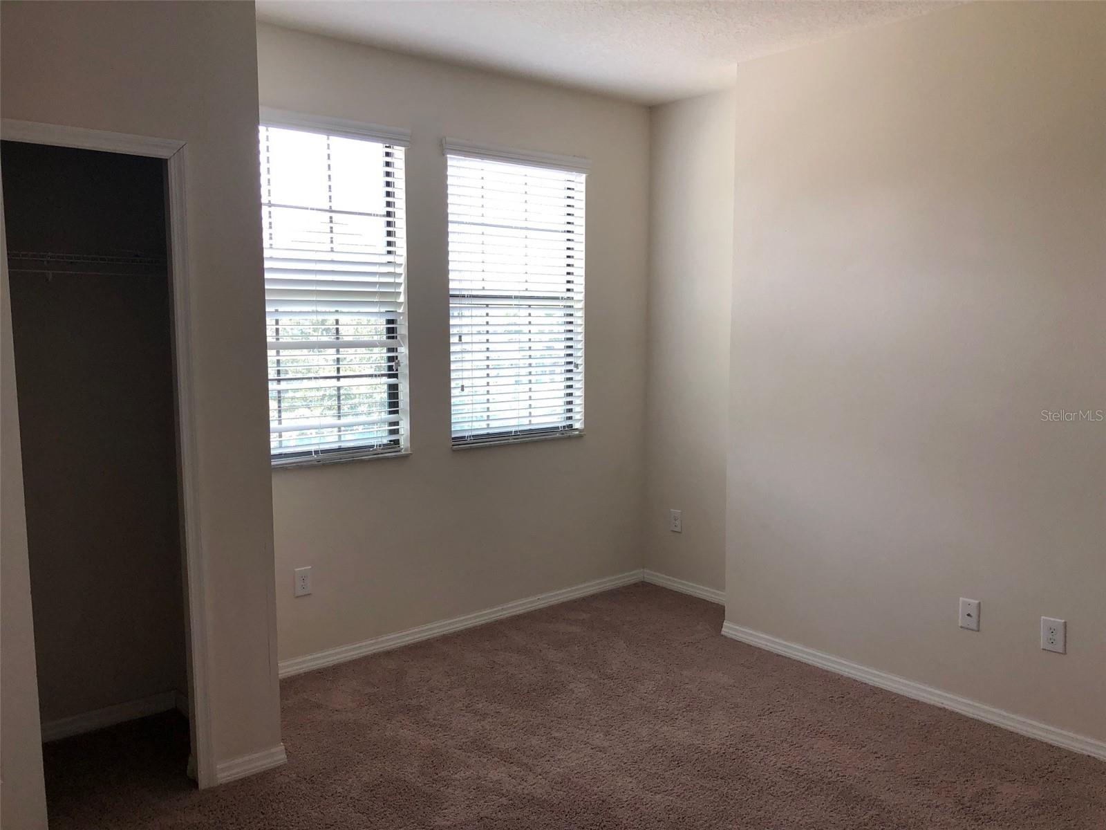 MAPLE GLEN/7 OAKS - Residential Lease