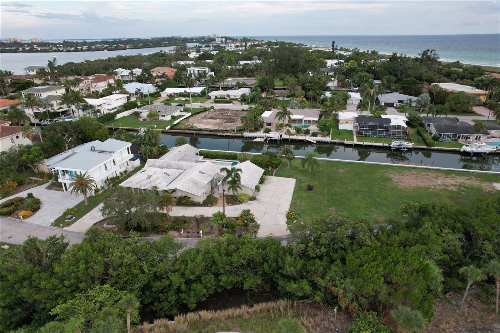 LONGBOAT KEY ESTATES - Land