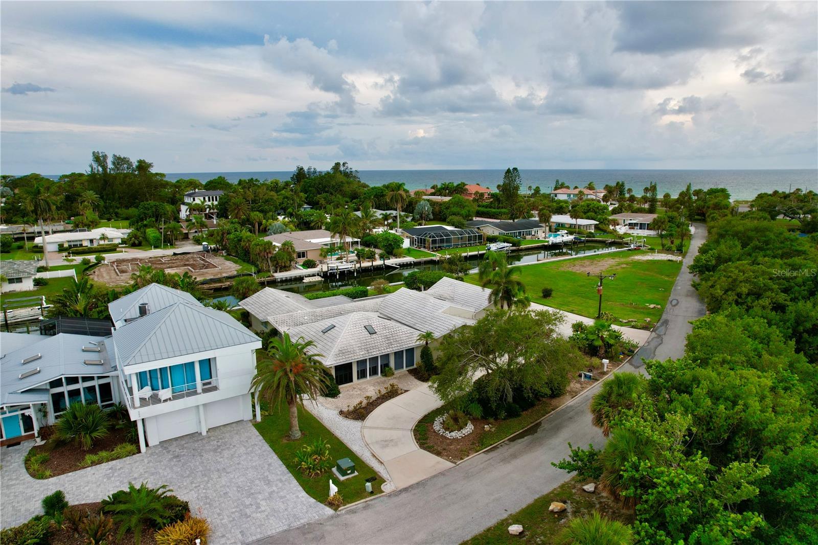LONGBOAT KEY ESTATES - Land