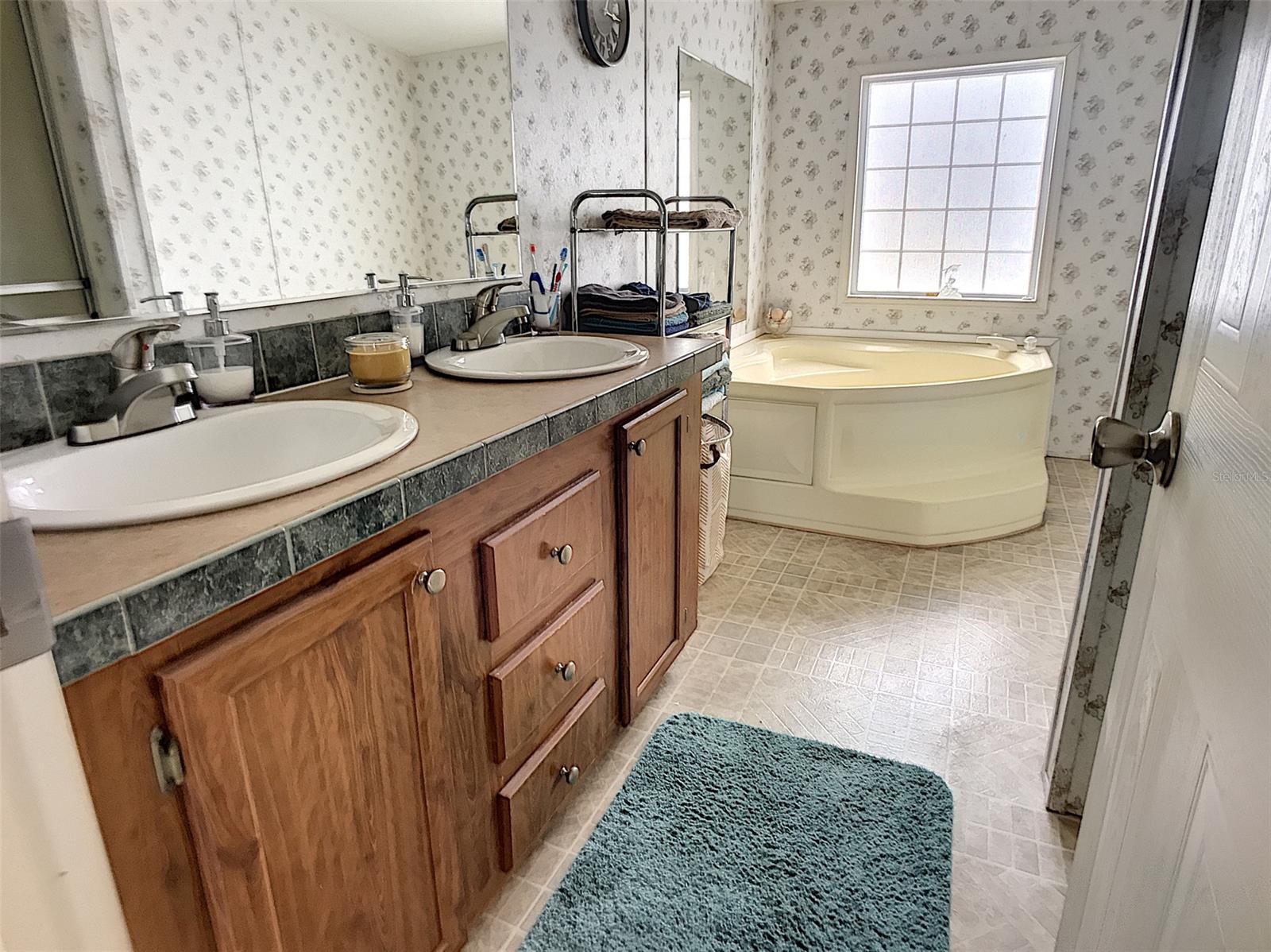 Mission Oaks Condo Ph 01-03 - Residential