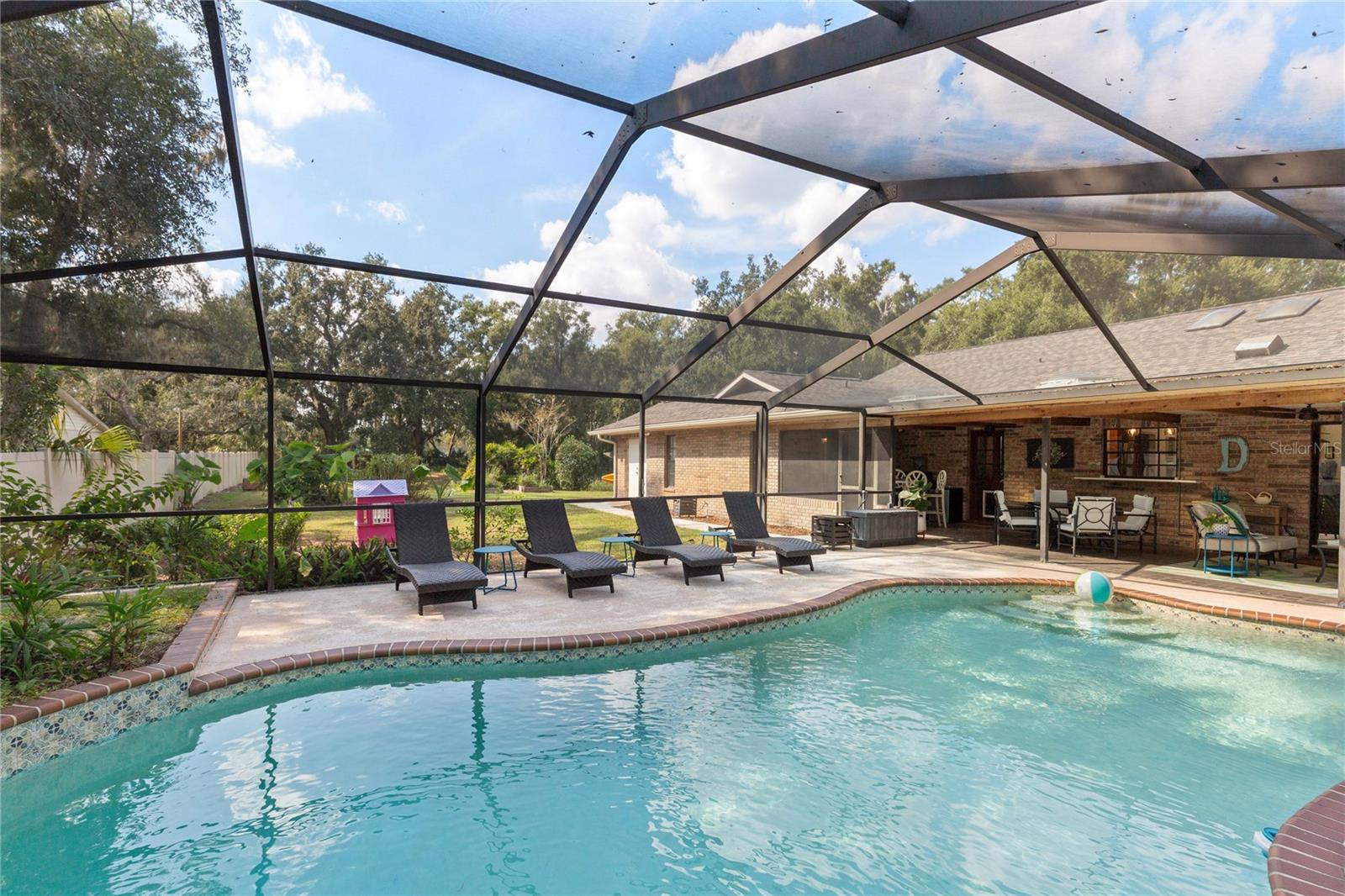 CHELSEA WOODS - Residential