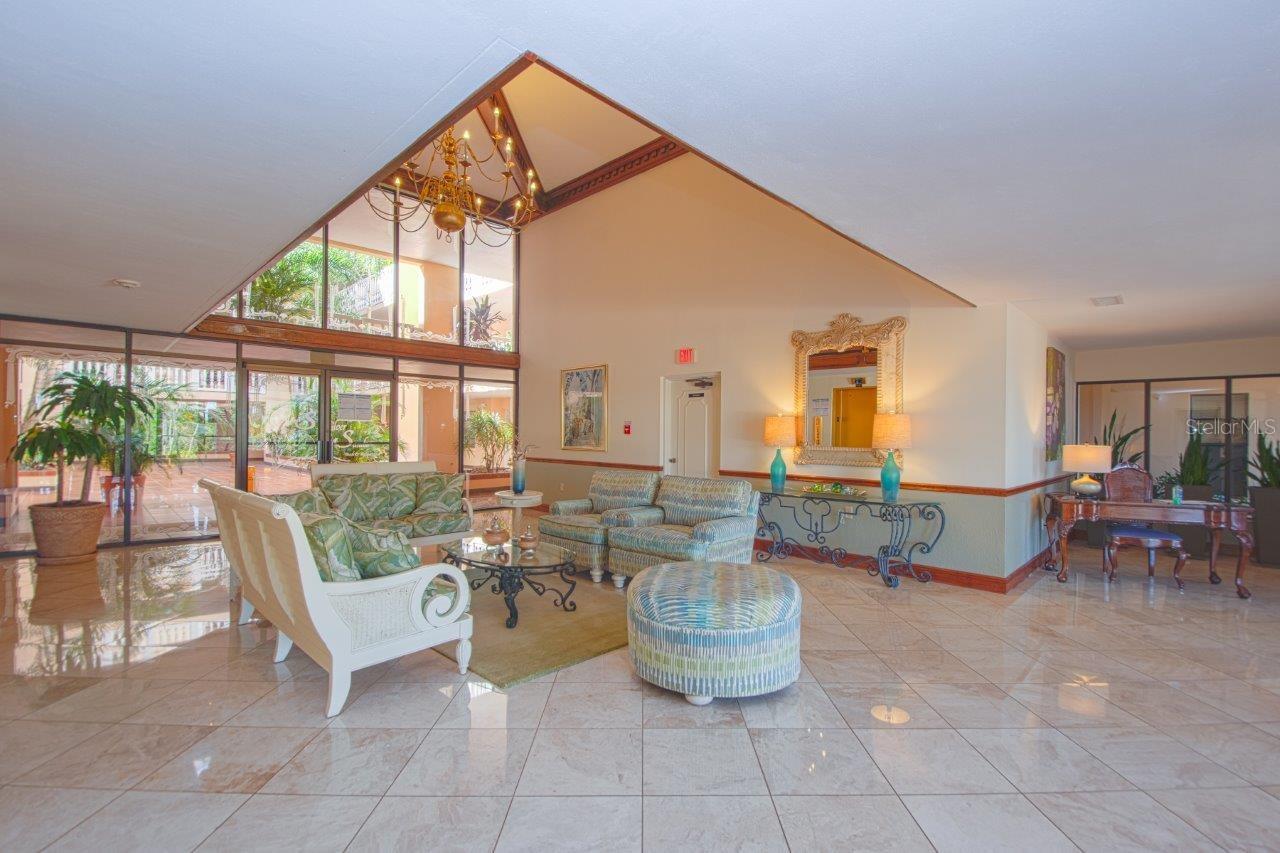 SILVER SANDS BEACH & RACQUET CLUB - Residential