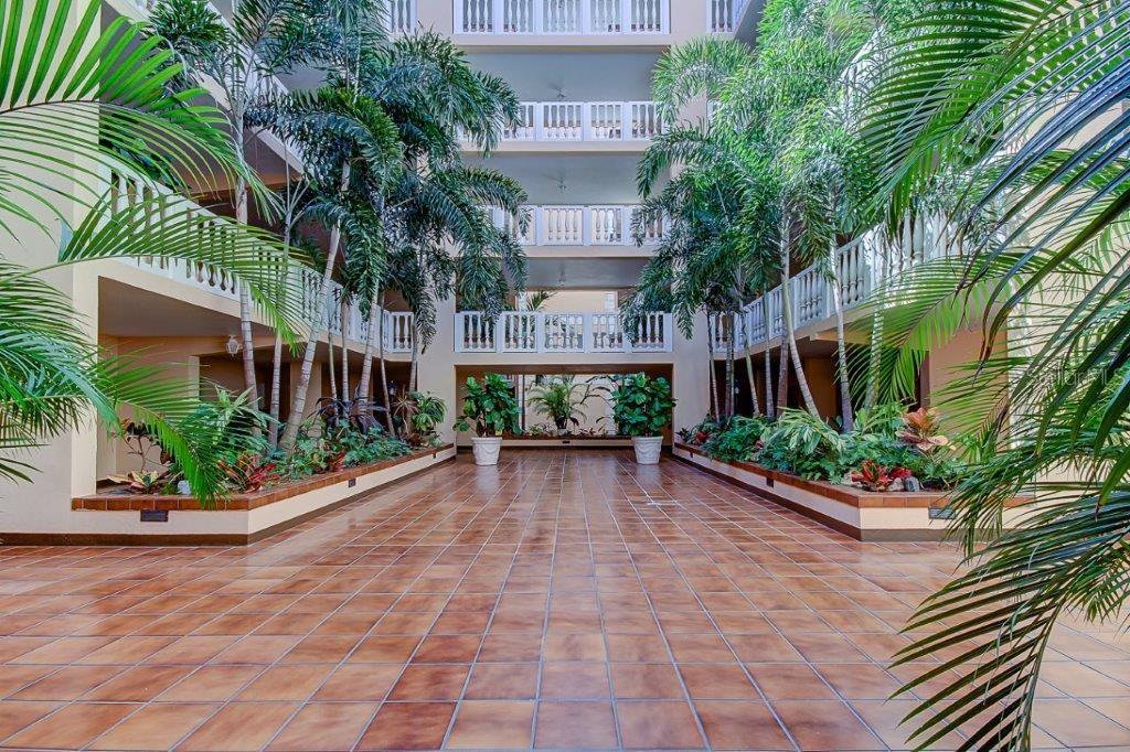 SILVER SANDS BEACH & RACQUET CLUB - Residential