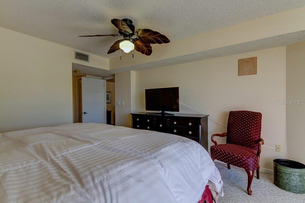 SILVER SANDS BEACH & RACQUET CLUB - Residential