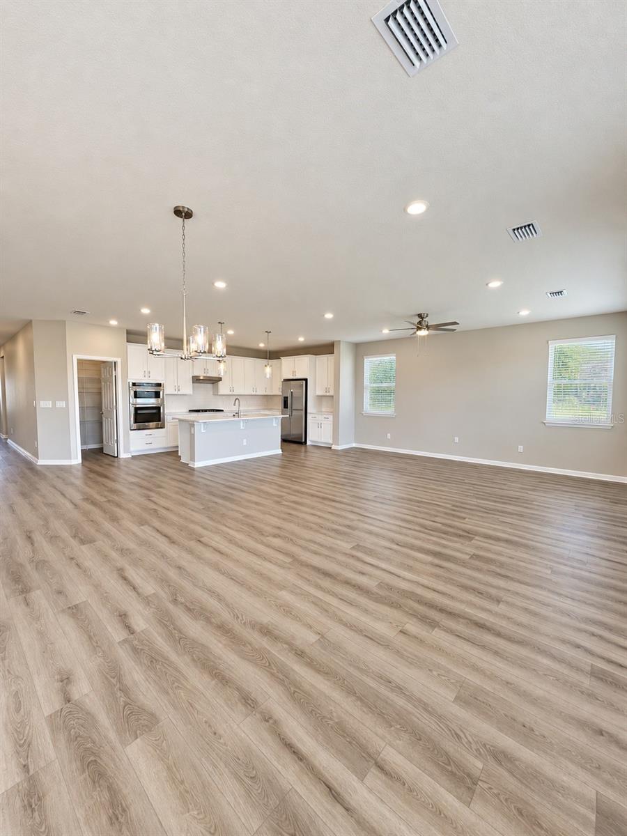 89 SIGNET CIRCLE