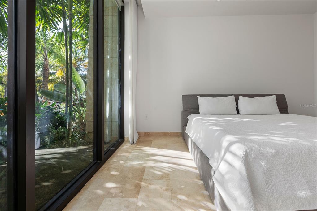 WEST BEACH RESIDENCE - Residential