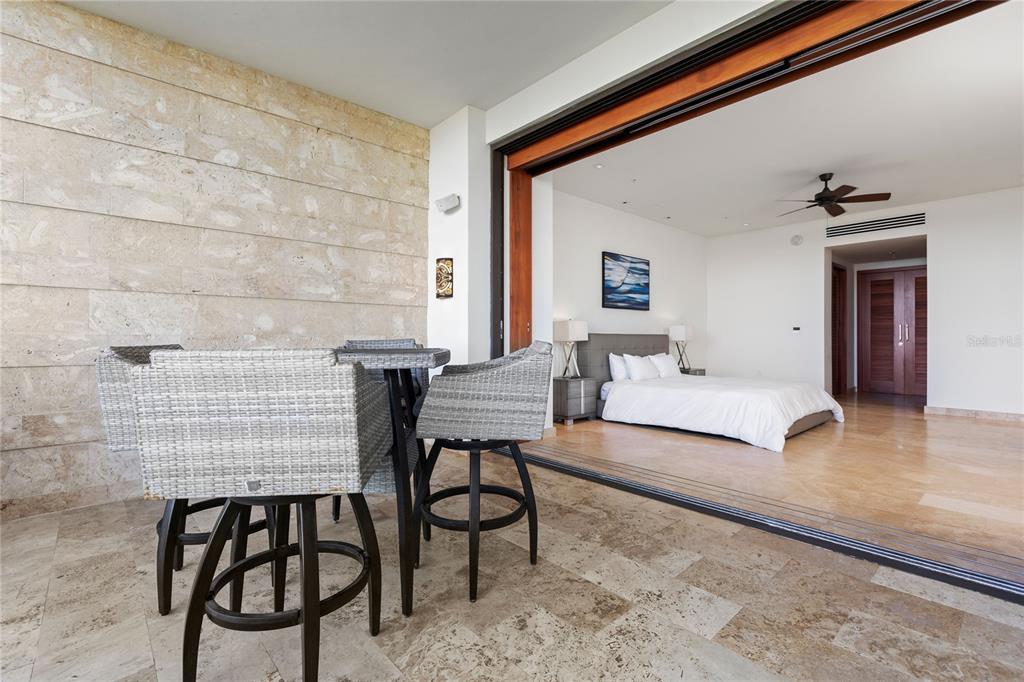 WEST BEACH RESIDENCE - Residential