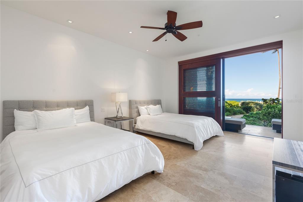WEST BEACH RESIDENCE - Residential