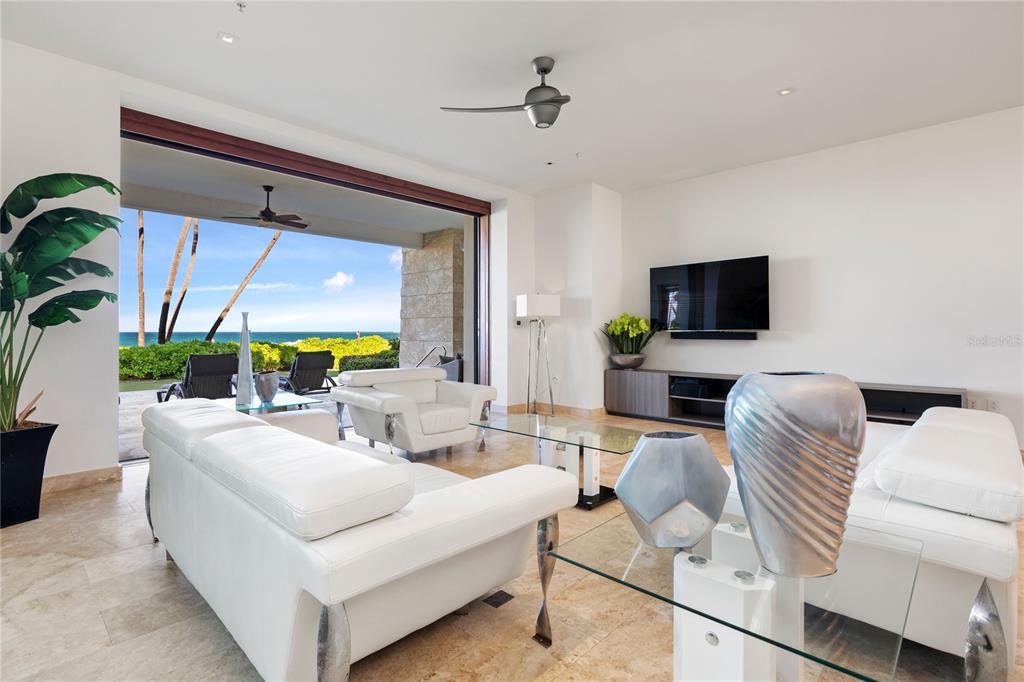 WEST BEACH RESIDENCE - Residential