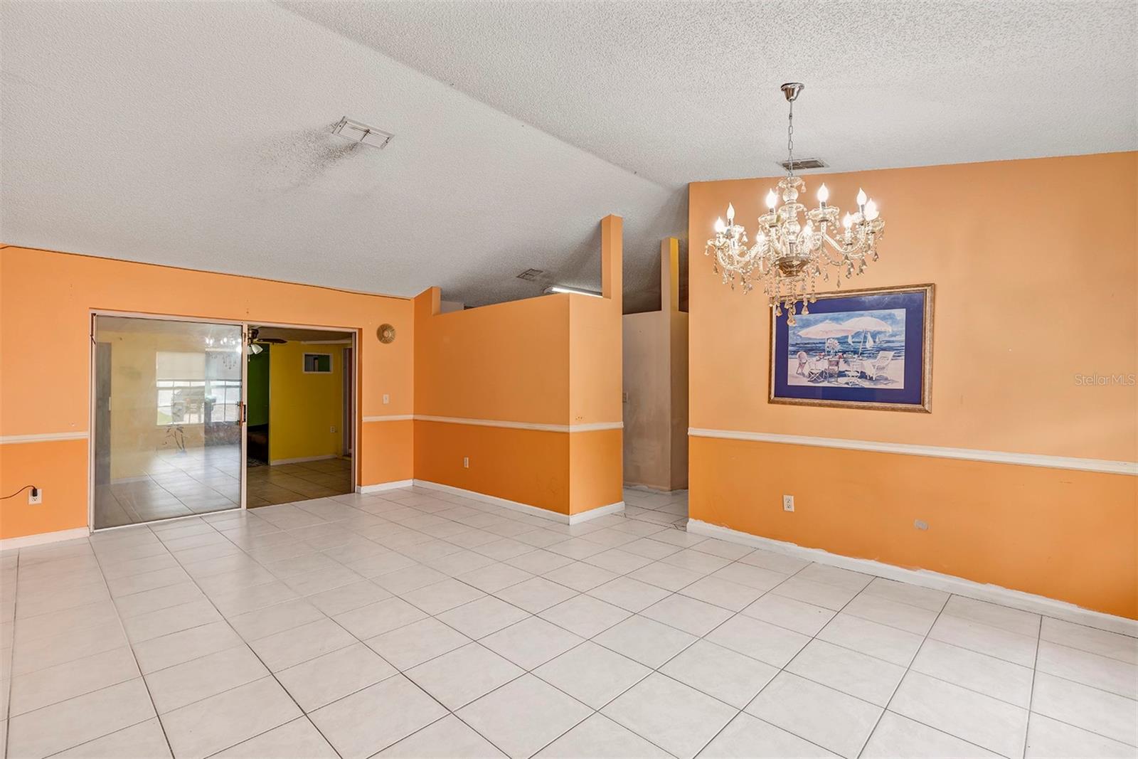 600 REGENCY WAY