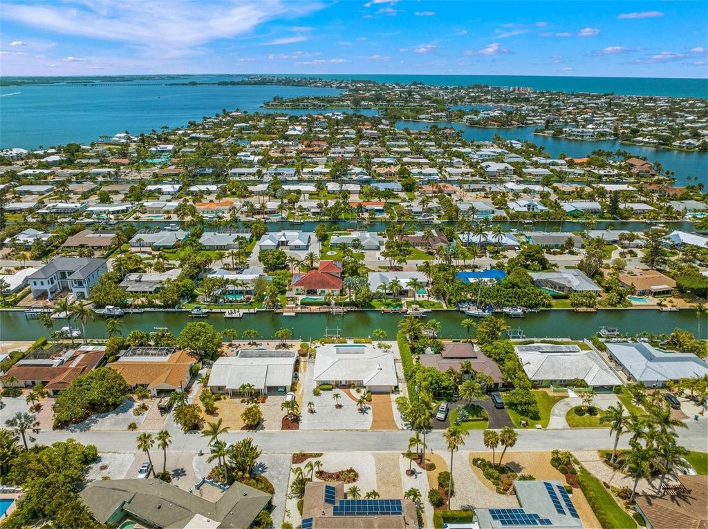 Photo of 614 Gladstone Lane, Holmes Beach, FL 34217 (MLS # A4679247)