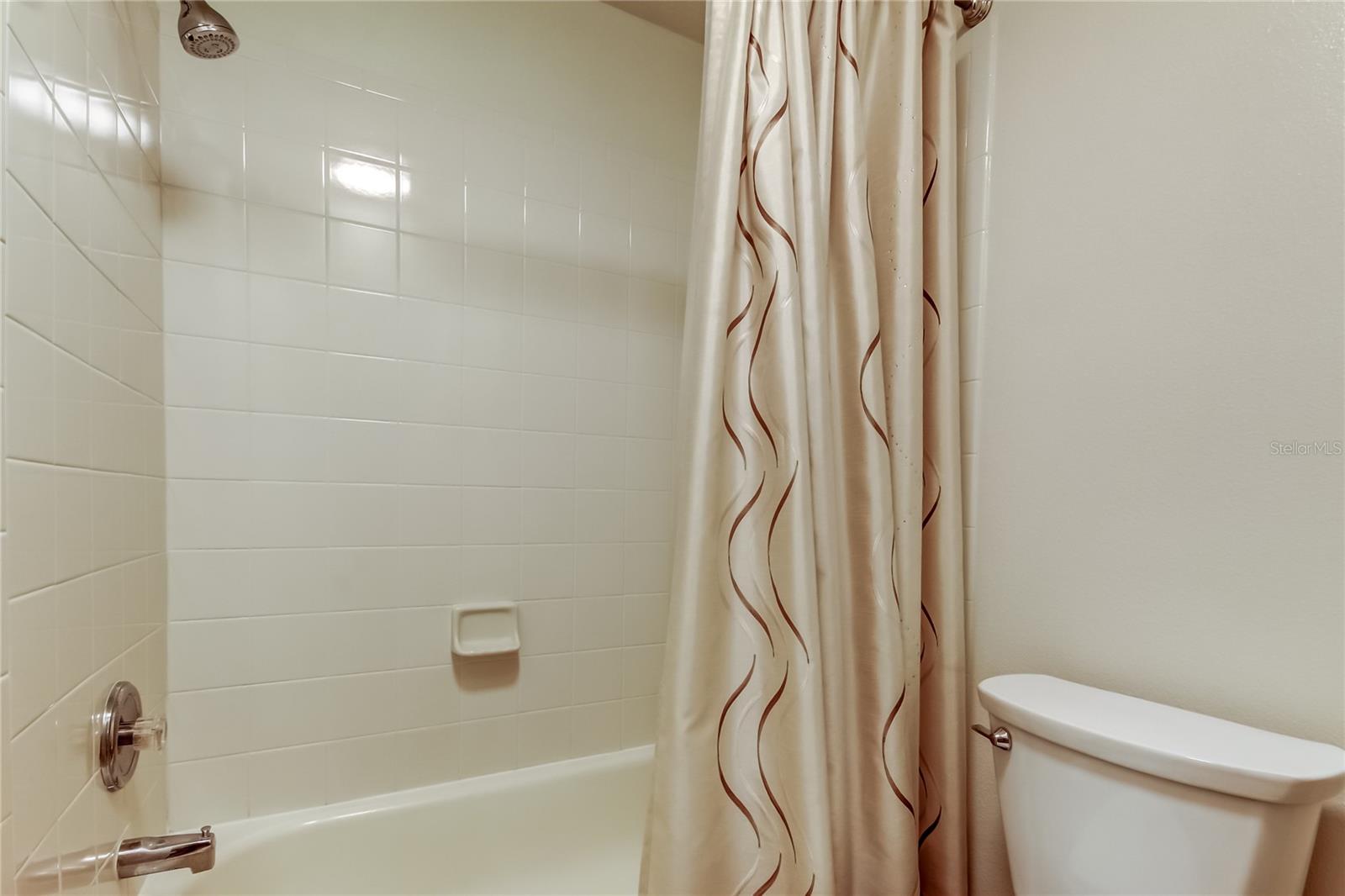 WESTCHASE SEC 430A - Residential Lease