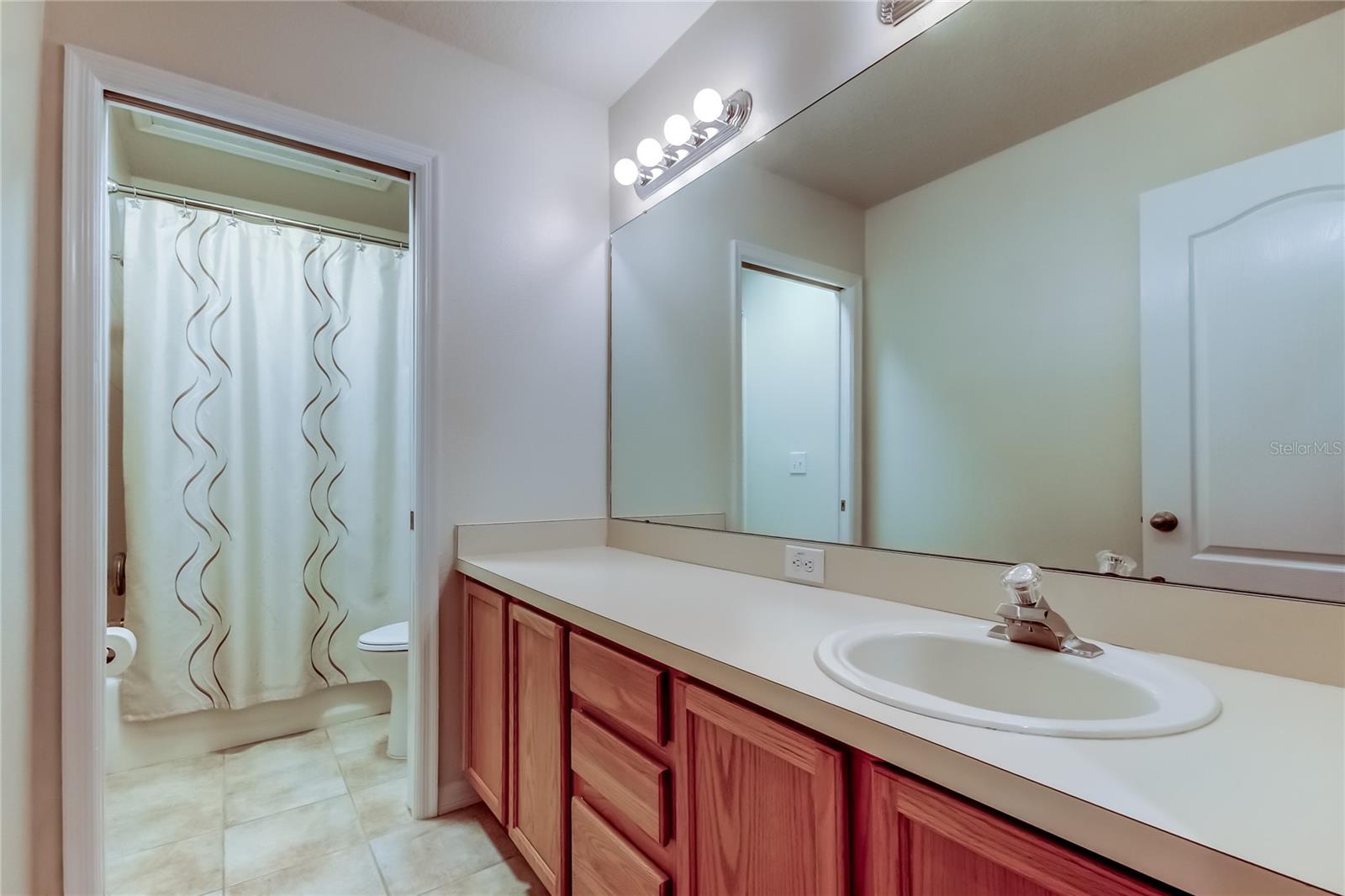 WESTCHASE SEC 430A - Residential Lease
