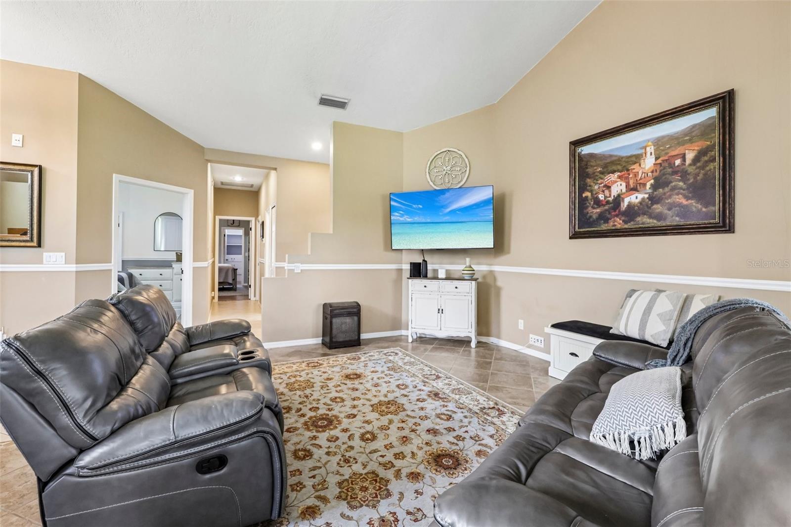 474 ARROWMOUNT PLACE