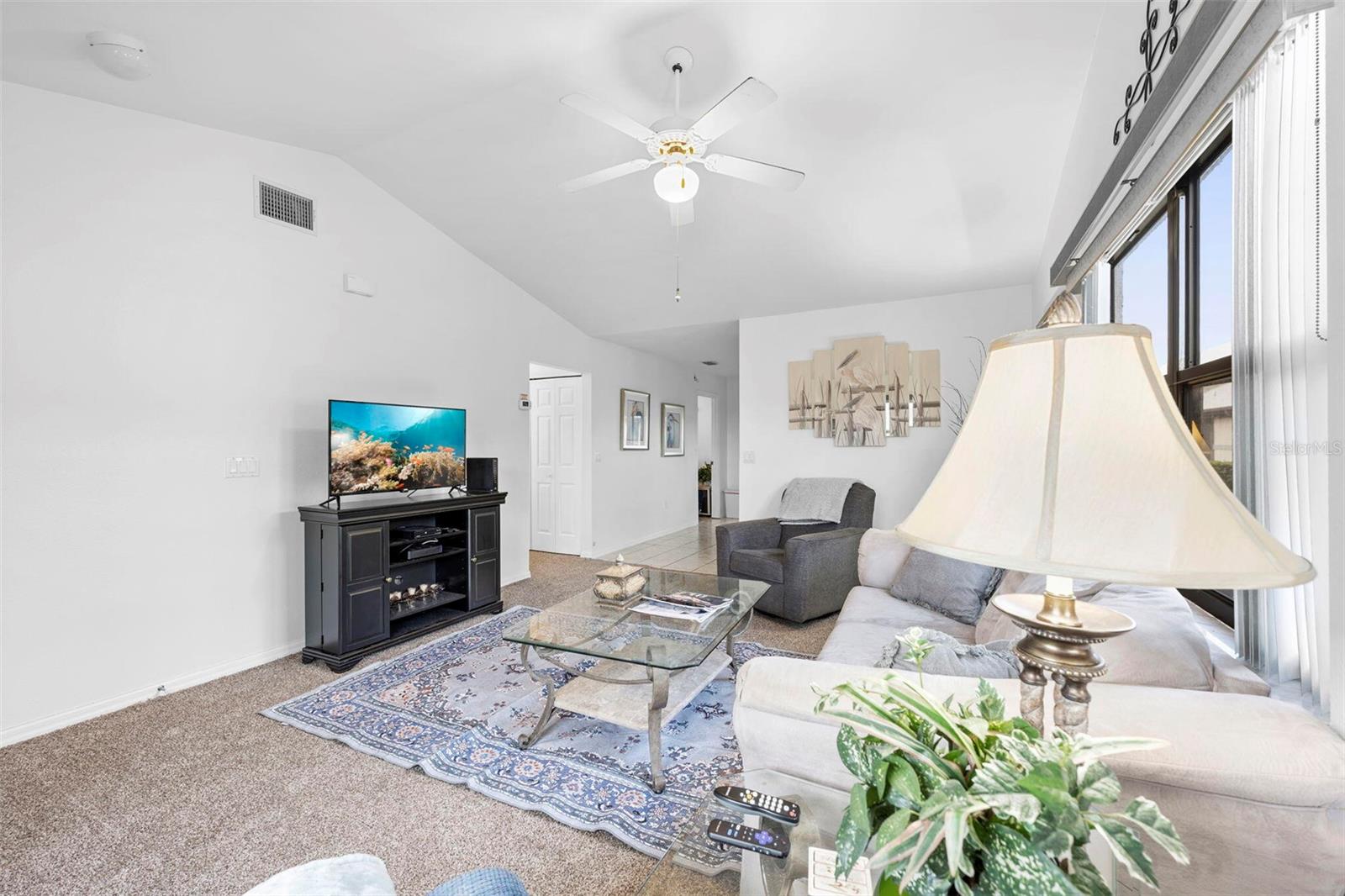 COUNTRY CLUB VILLAS 01 & 02 SP LAKE - Residential