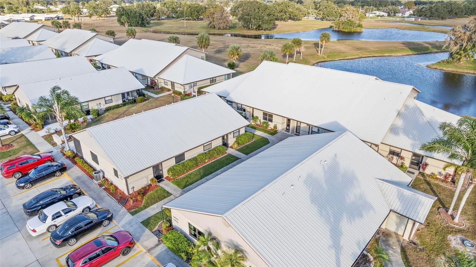 COUNTRY CLUB VILLAS 01 & 02 SP LAKE - Residential