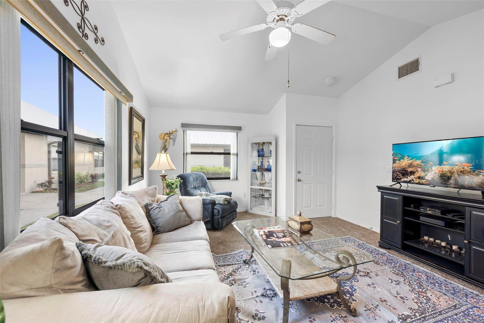 COUNTRY CLUB VILLAS 01 & 02 SP LAKE - Residential