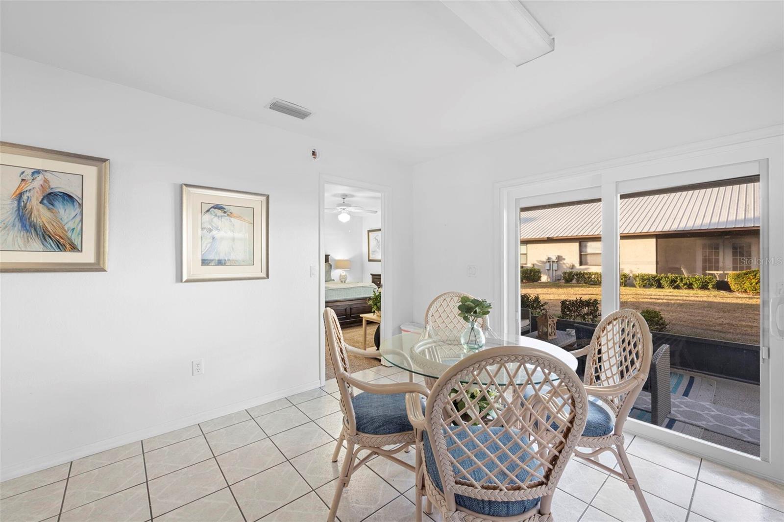 COUNTRY CLUB VILLAS 01 & 02 SP LAKE - Residential