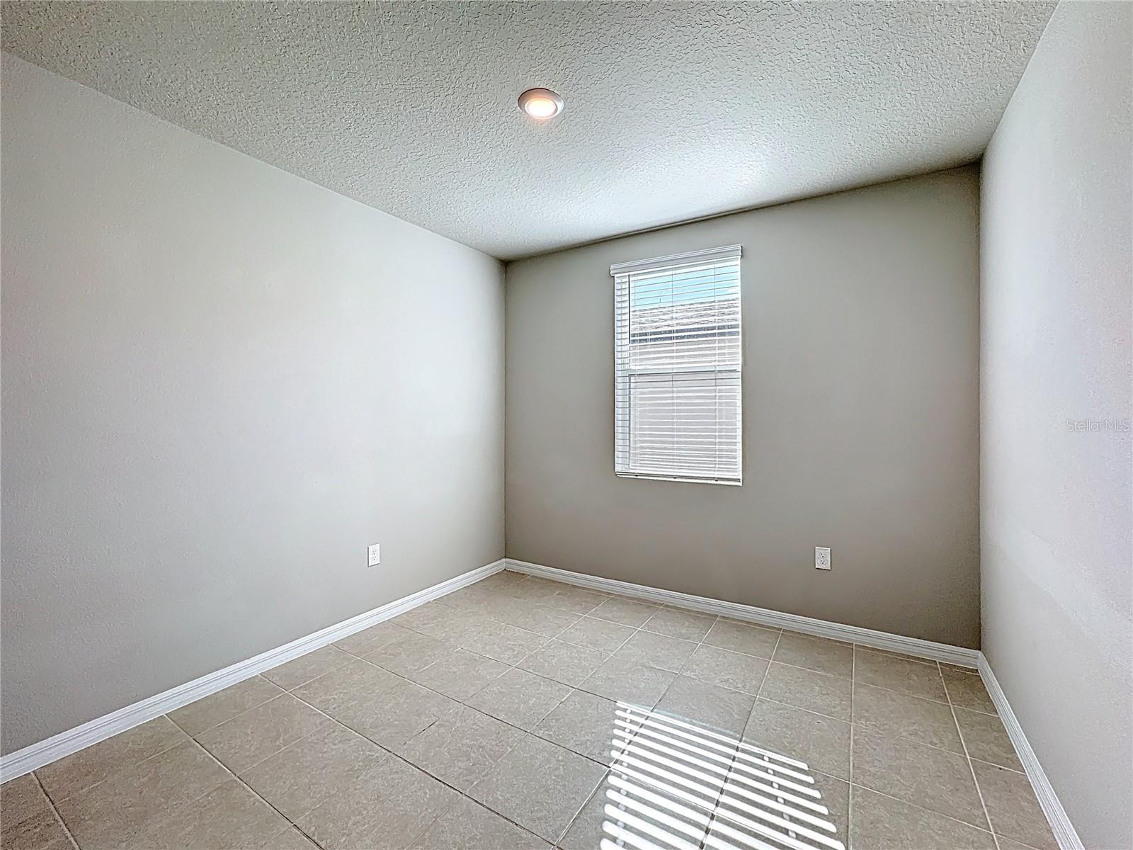 SILVER SPGS - Residential Lease