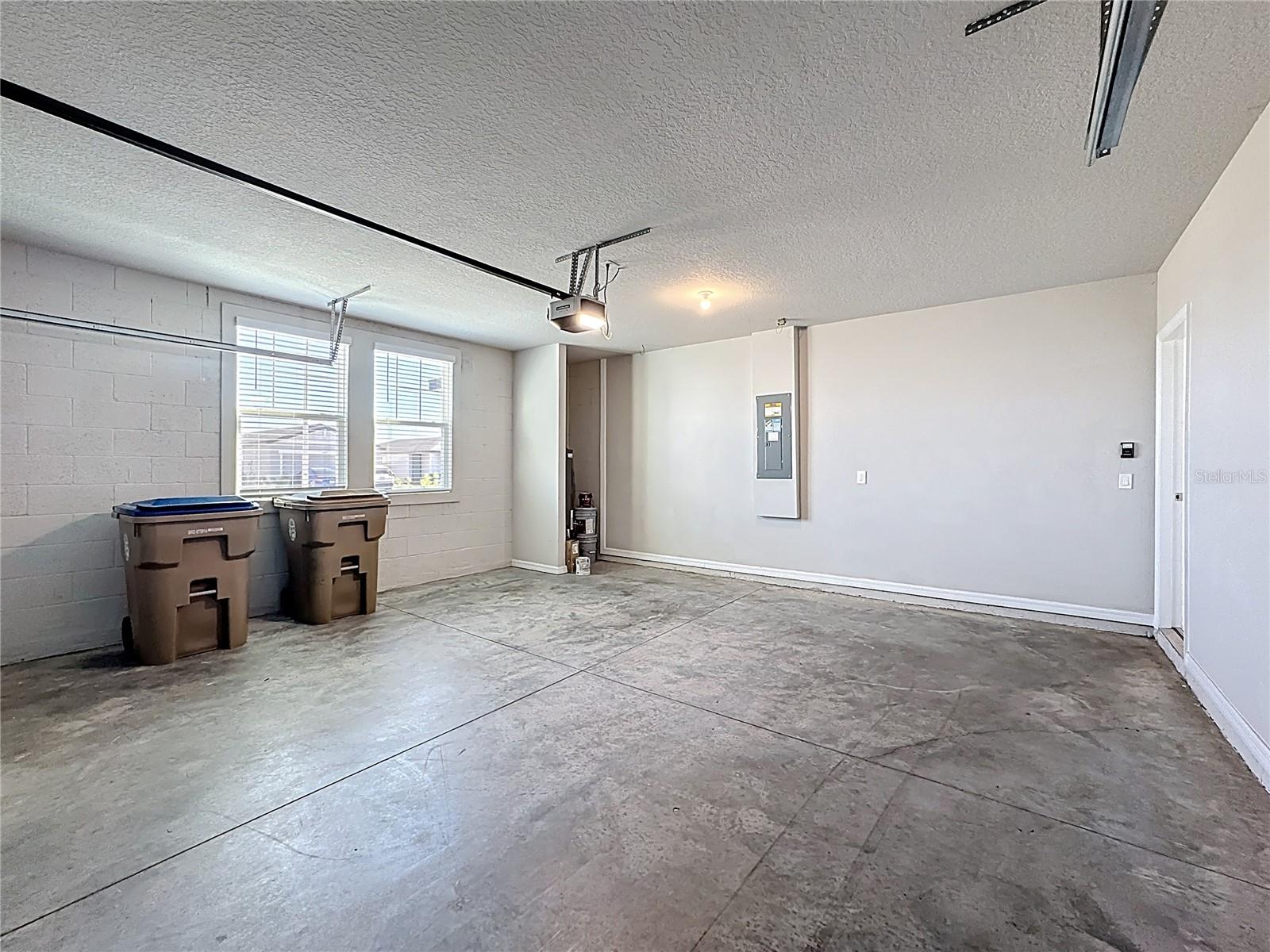 SILVER SPGS - Residential Lease