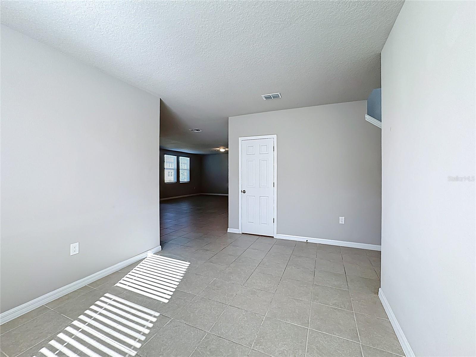 SILVER SPGS - Residential Lease