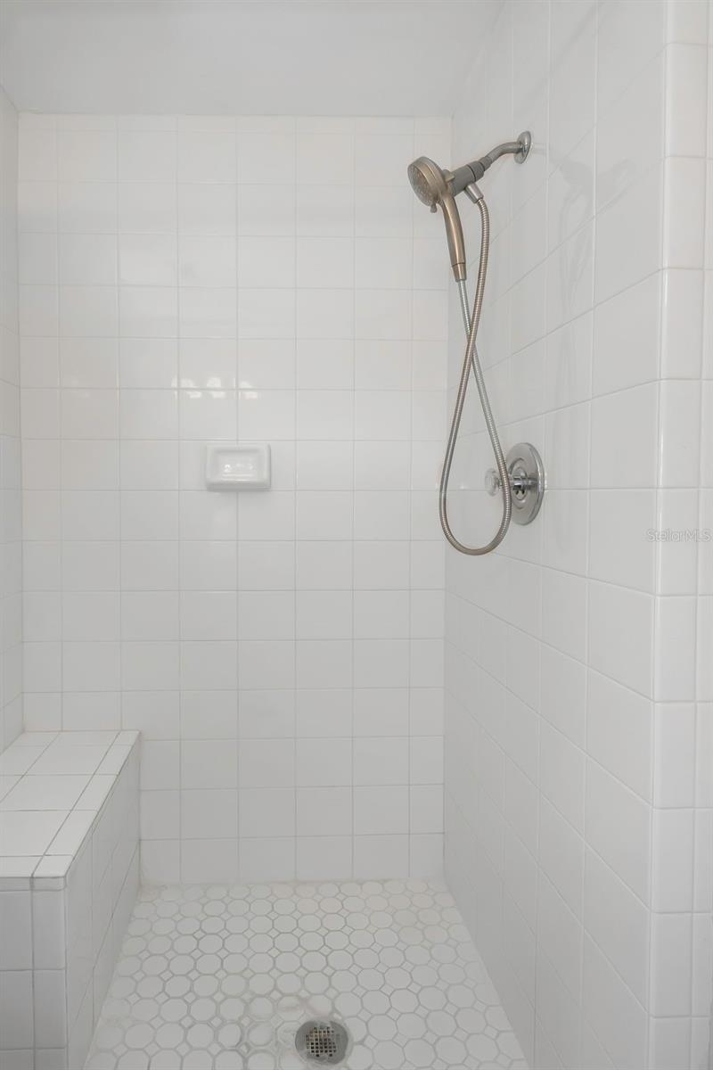 ROBIN TERRACE - Residential