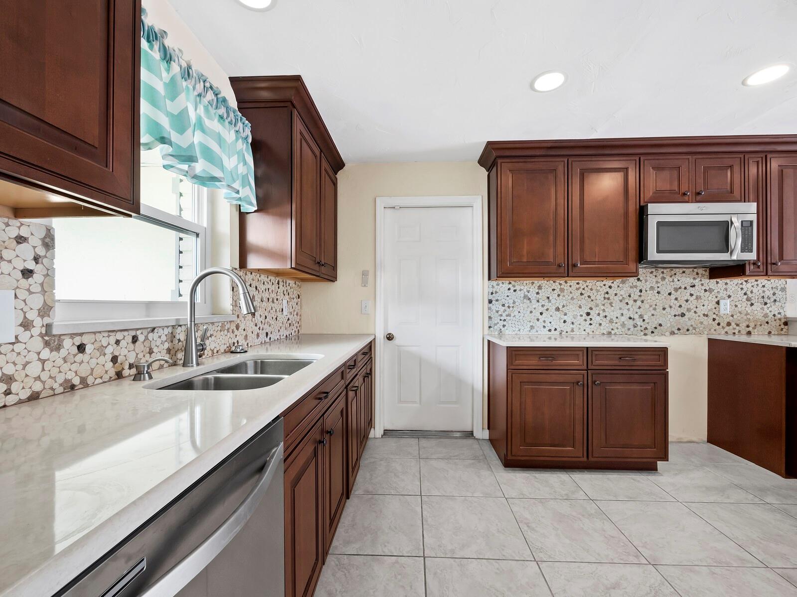 BIRD KEY SUB - Residential