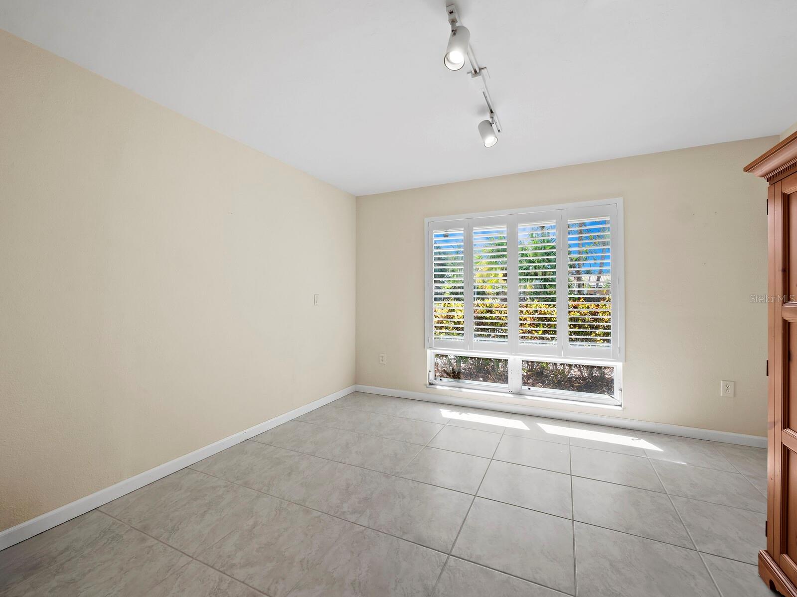 BIRD KEY SUB - Residential