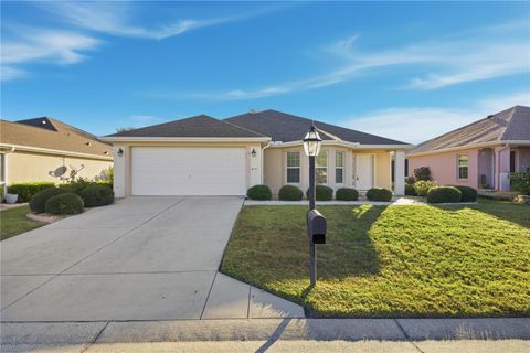 Photo of 9175 SE 118th Loop, Summerfield, FL 34491 (MLS # OM713534)
