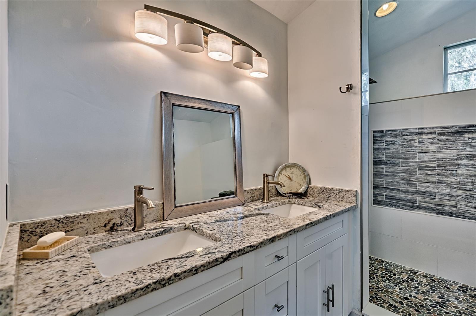 GATOR GETAWAY - Residential