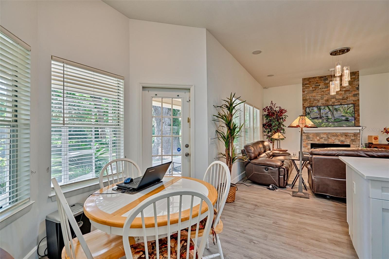 GATOR GETAWAY - Residential